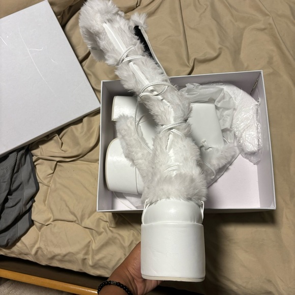 NEW WINTER FUR PLATFORM BOOTS, WHITE - Picture 4 of 7